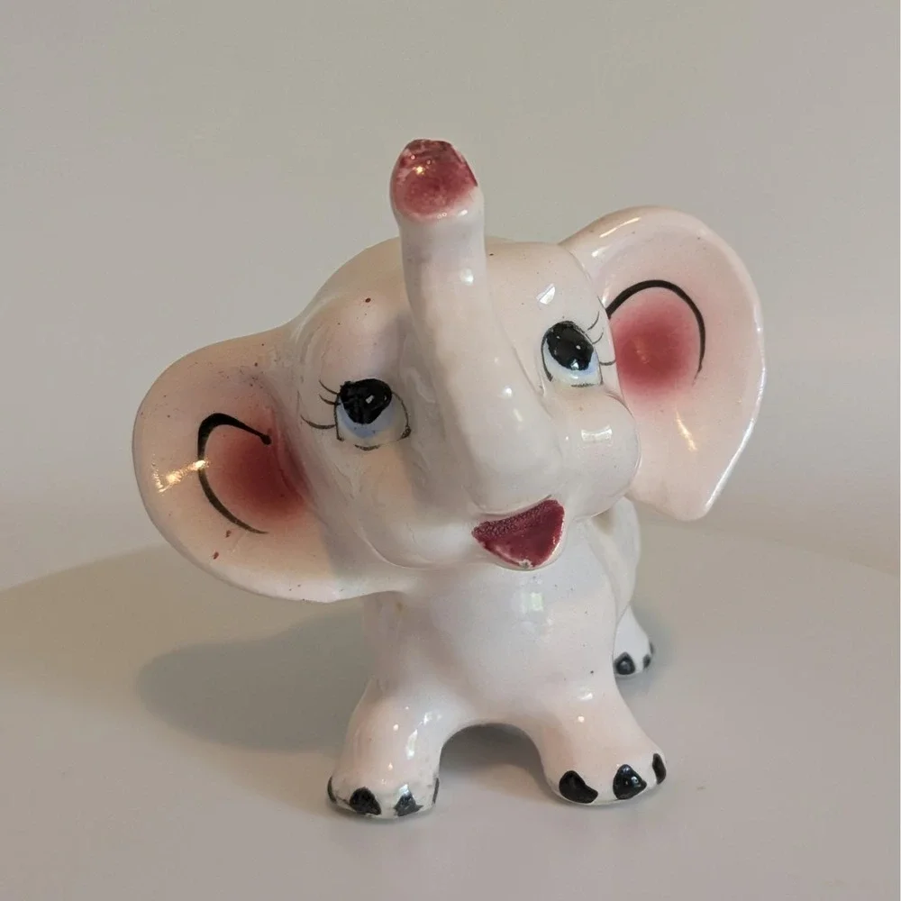 Vintage Pink Elephant Salt And Pepper Shakers Anthropomorphic